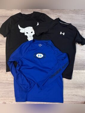 Under Armour Boys Blue Long Sleeve Athletic Top + 2 Black Short Sleeve Tees